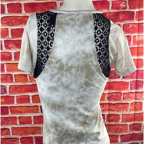 Affliction Women’s T-Shirt - Picture 4 of 6